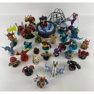Skylanders Figurine Collection Lot Of 30+ Accessories Game Parts